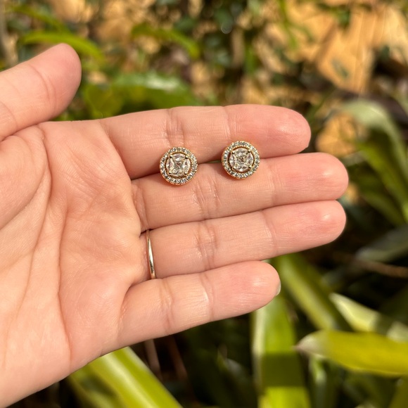 18K Gold Plated Diamond Circle Stud Earrings - Picture 7 of 10